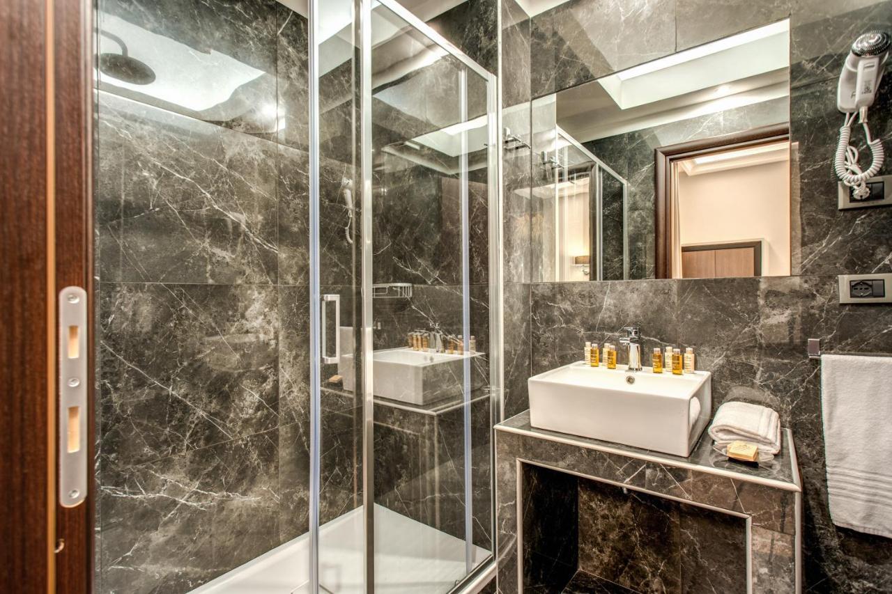 Relais De La Poste Hotel Рим Екстериор снимка