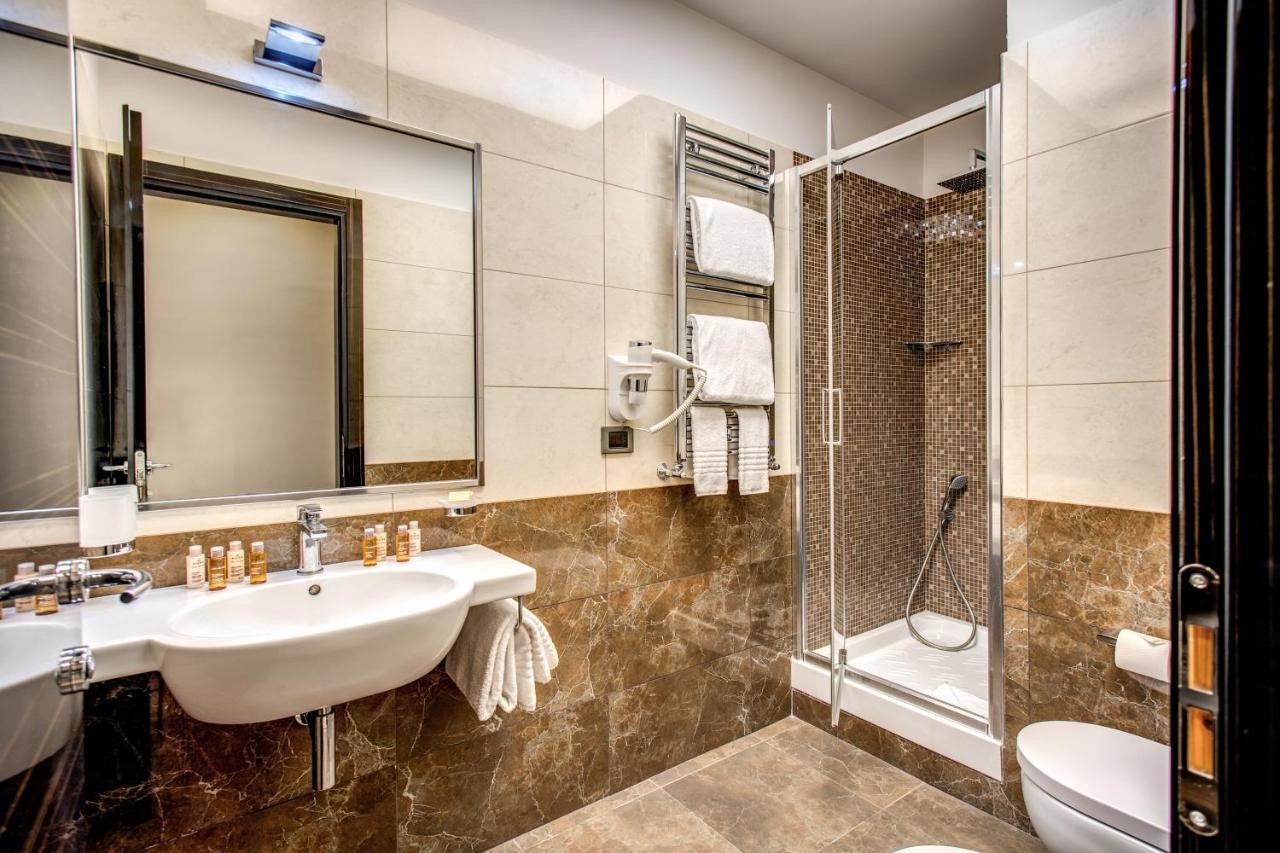 Relais De La Poste Hotel Рим Екстериор снимка